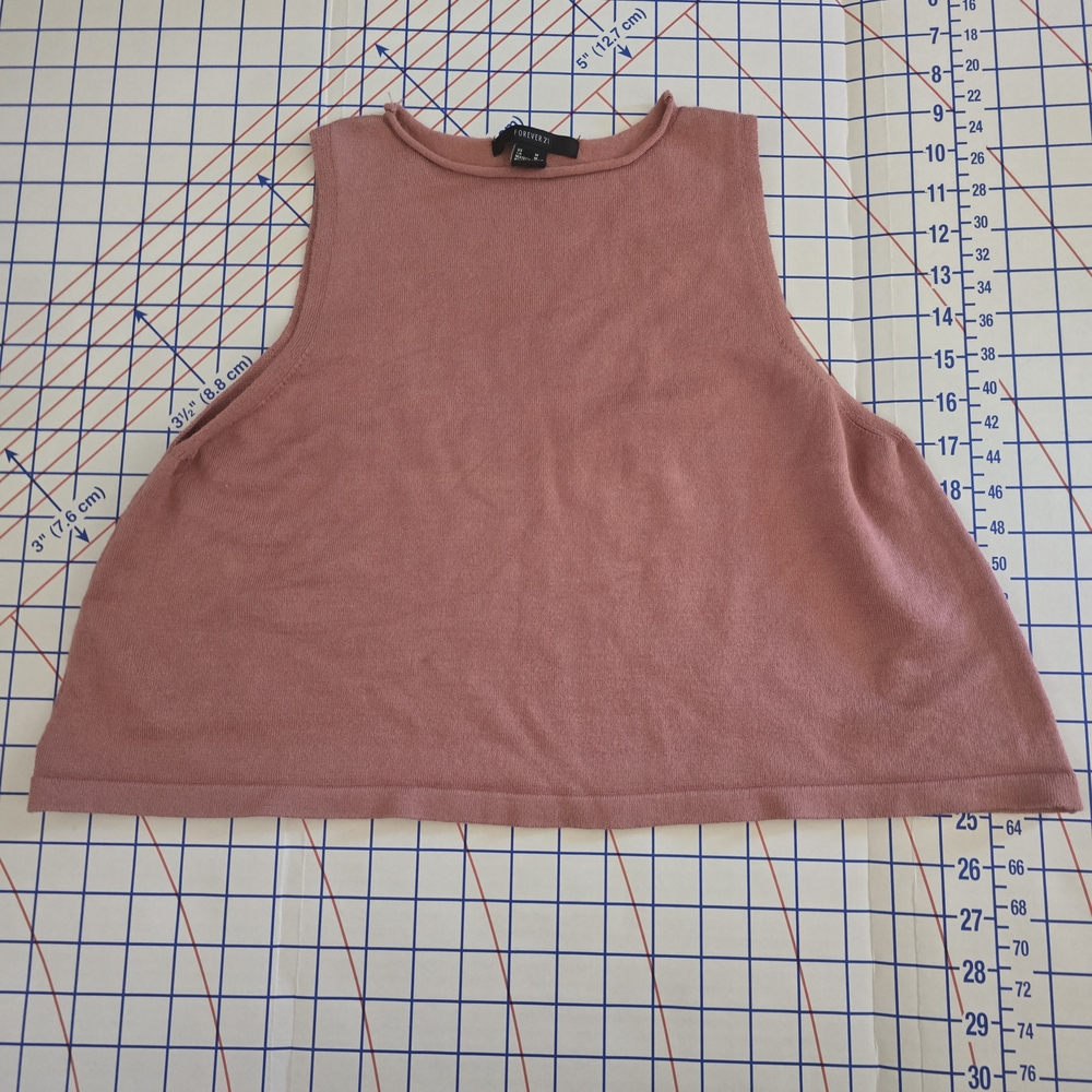 FOREVER 21 Pink Sleeveless Crop Top